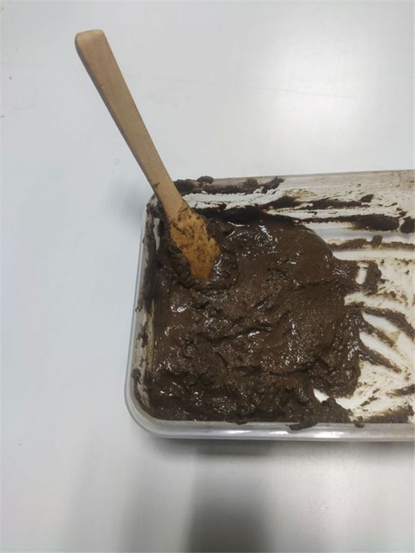 溫水調(diào)和成糊狀 溫水調(diào)和成糊狀