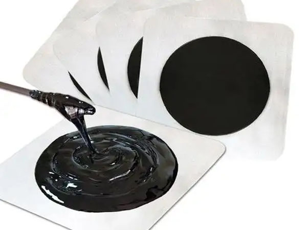 傳統(tǒng)手工黑膏藥怎么制作，用的什么油熬制？