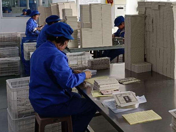 膏藥生意現(xiàn)在好做嗎？膏藥代工貼牌創(chuàng)業(yè)發(fā)展前景好不好？