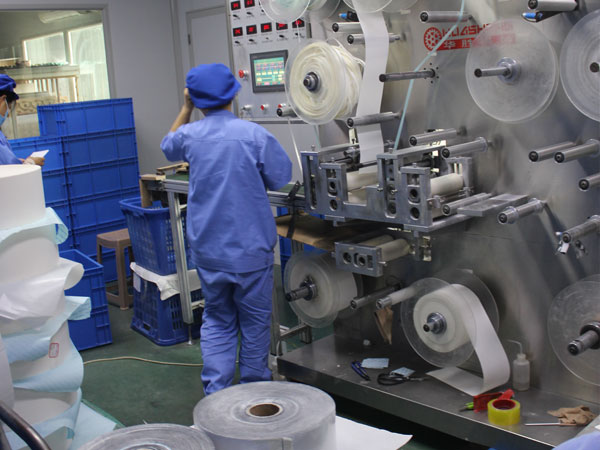 膏藥貼品牌電商怎么找膏藥加工廠加工生產(chǎn)膏藥？